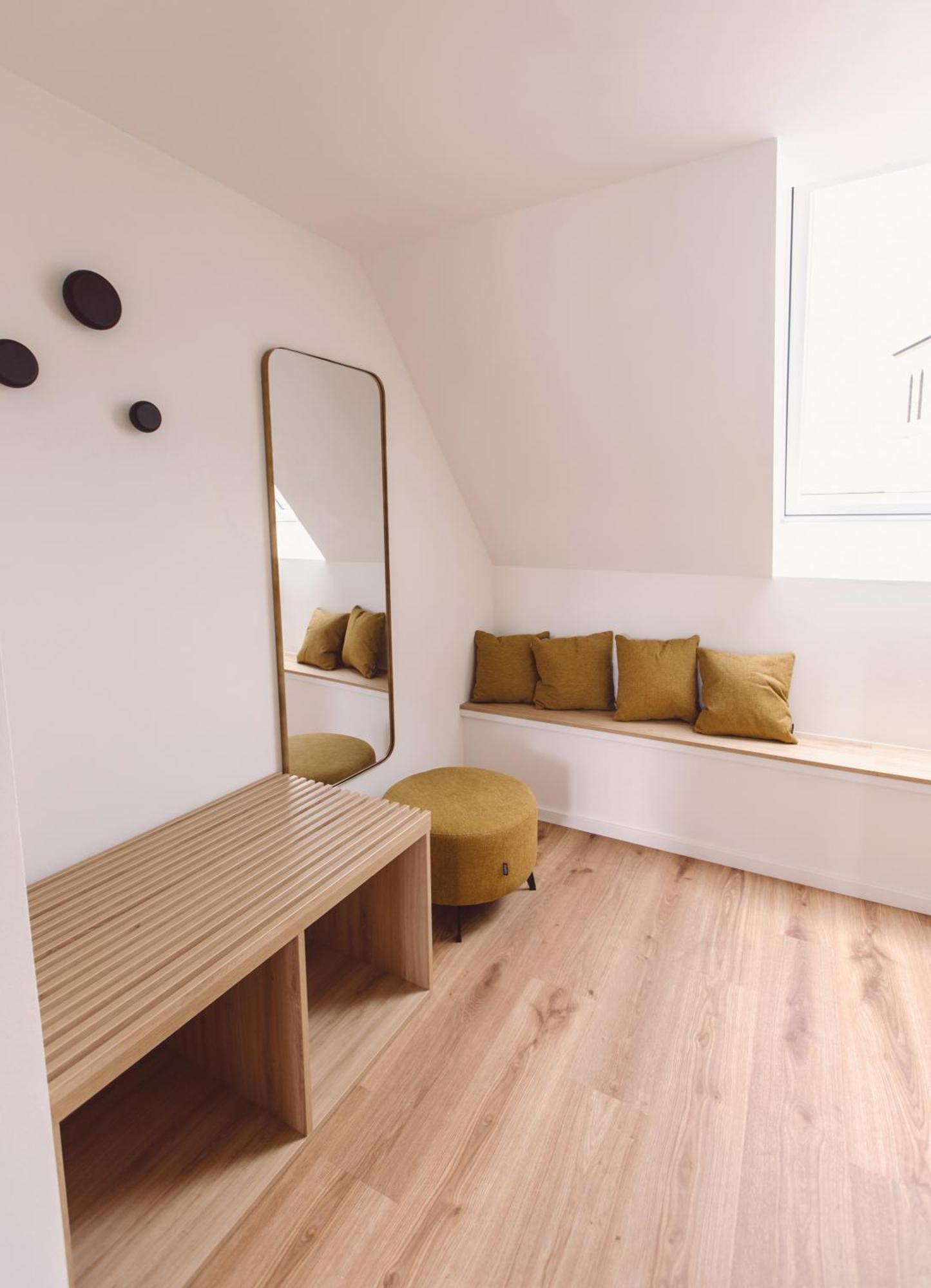 Hotel Am Rathaus ไฟรบวร์กอิมไบรส์เกา ภายนอก รูปภาพ